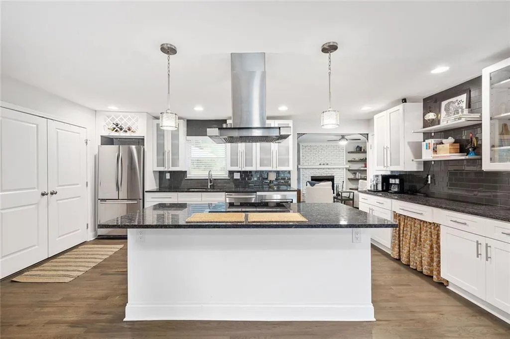 Chamblee, Georgia 30341, United States, 4 Bedrooms Bedrooms, ,3 BathroomsBathrooms,Residential,Active,134139