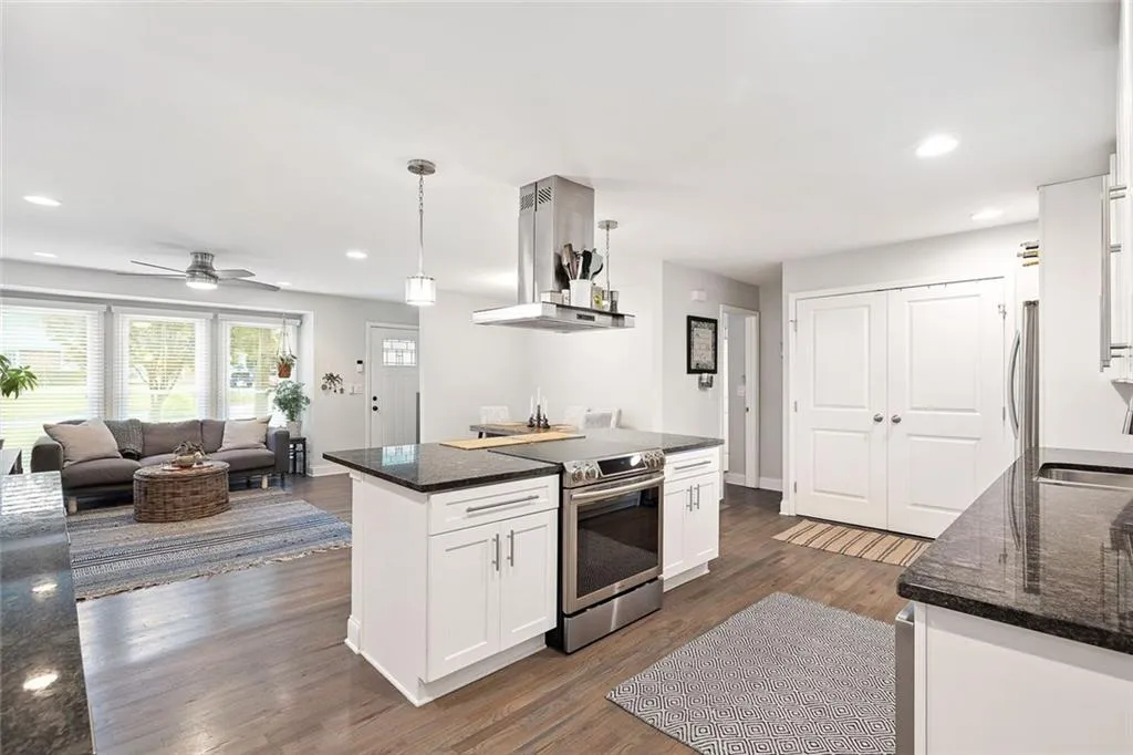 Chamblee, Georgia 30341, United States, 4 Bedrooms Bedrooms, ,3 BathroomsBathrooms,Residential,Active,134139