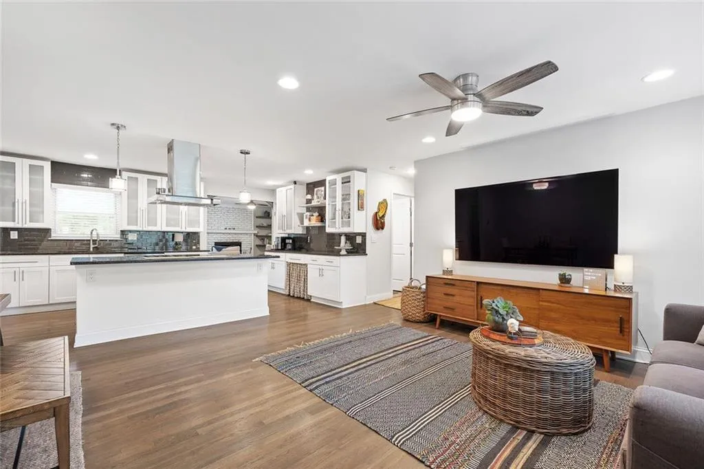 Chamblee, Georgia 30341, United States, 4 Bedrooms Bedrooms, ,3 BathroomsBathrooms,Residential,Active,134139