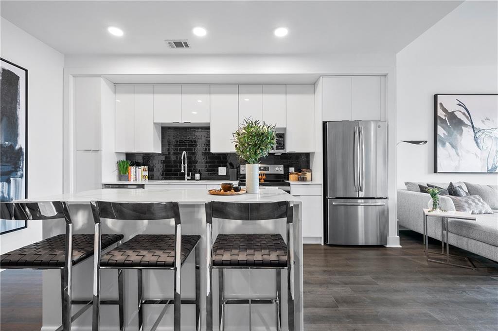 1777 Peachtree Street NE 922