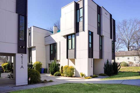 Townhouse For Sale - 205 Howell Drive #A<br/> Atlanta, GA 30316