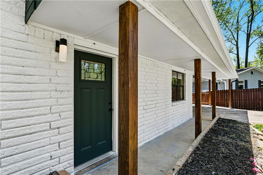1905 Rollingwood Drive SE