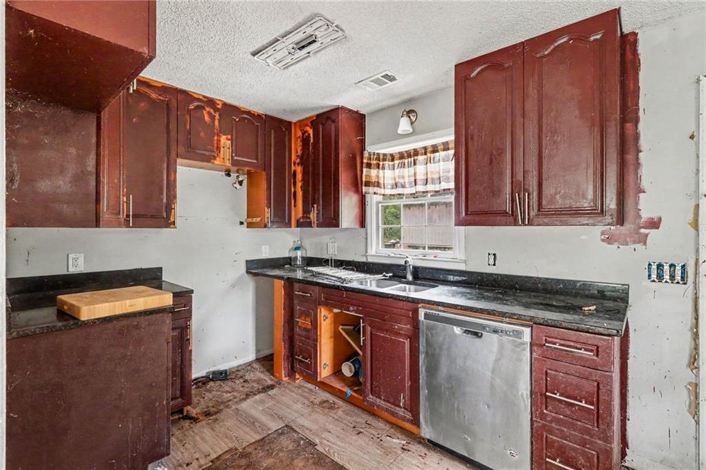 512 Donahoo Road SE