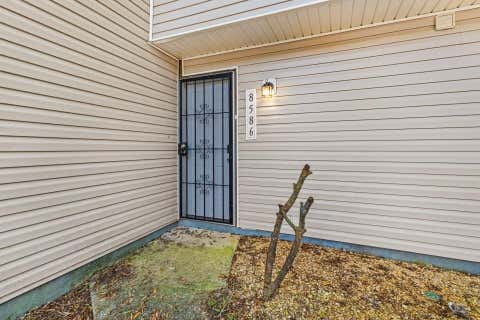 Homes For Sale - 8586 Creekwood Way<br/> Jonesboro, GA 30238