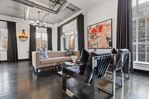 206 11th Street NE 205