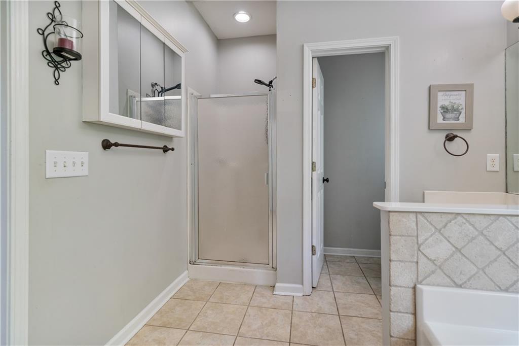 110 Honeysuckle Drive, Calhoun, Georgia image 19