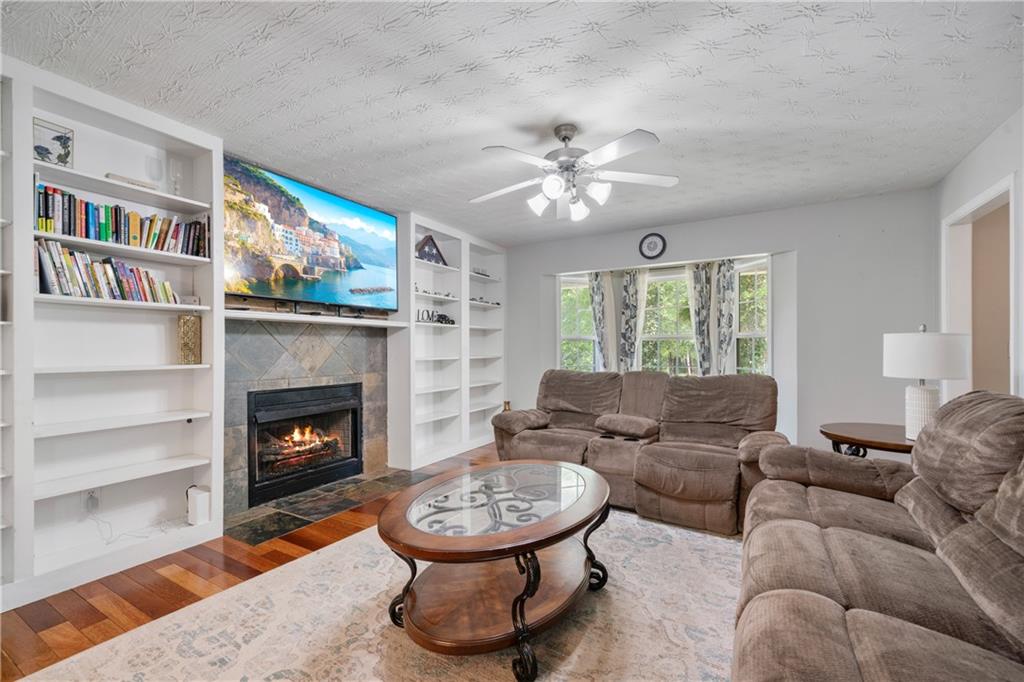 110 Honeysuckle Drive, Calhoun, Georgia image 6