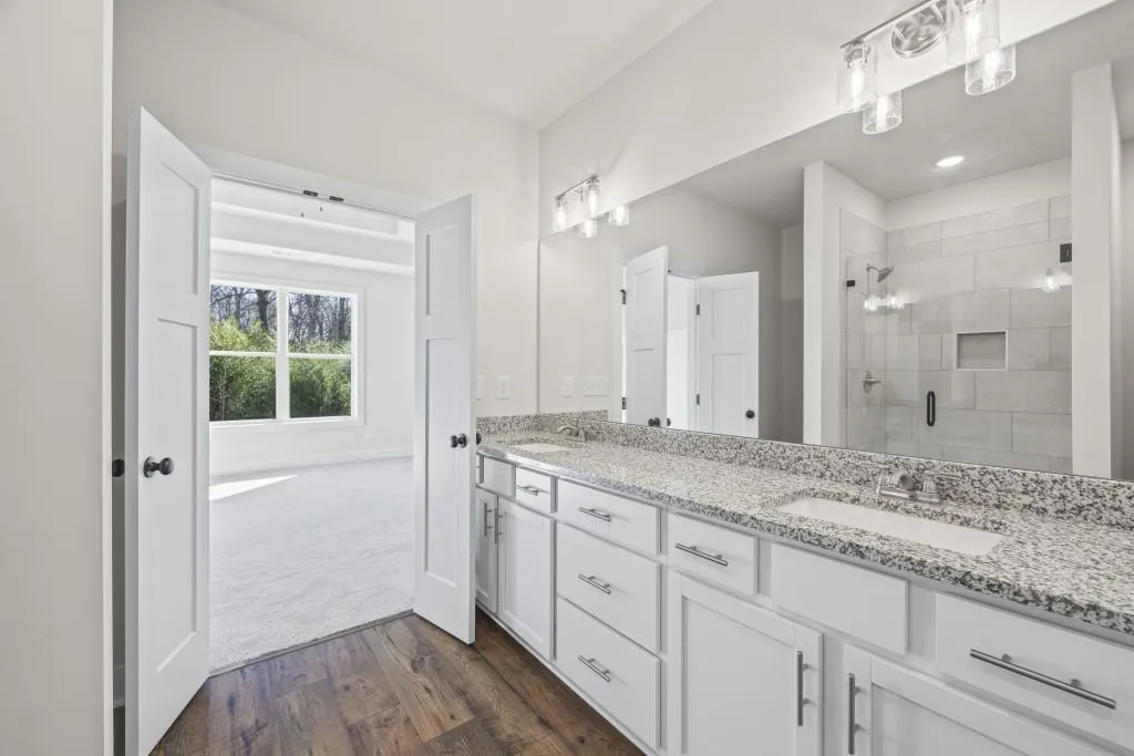 Hartwell, Georgia 30643, United States, 5 Bedrooms Bedrooms, ,4 BathroomsBathrooms,Residential,Active,163232