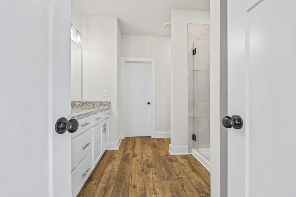 Hartwell, Georgia 30643, United States, 5 Bedrooms Bedrooms, ,4 BathroomsBathrooms,Residential,Active,163232