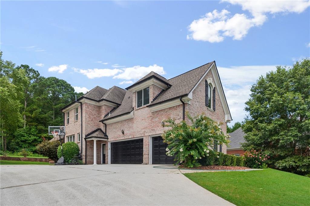 2023 Ewing Estates Drive