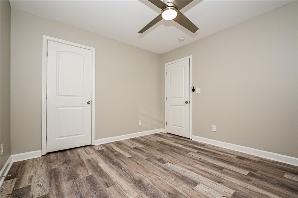 COUNTRY WOODS - Residential
