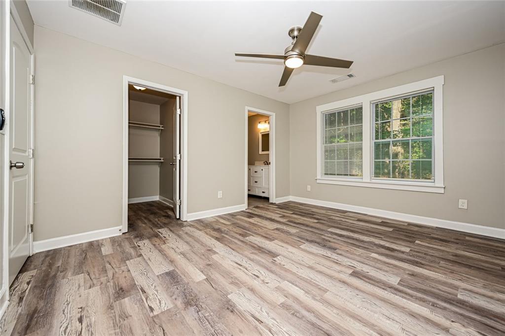 COUNTRY WOODS - Residential
