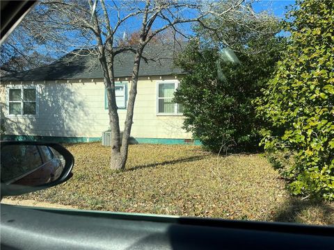 A home in Thomaston