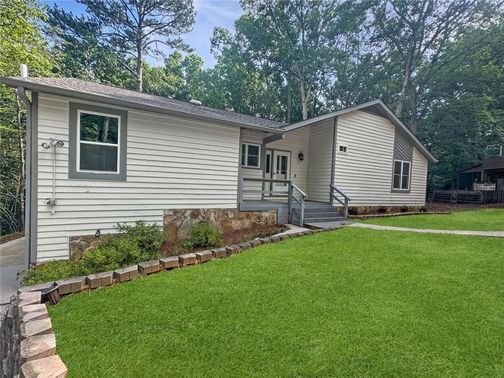 Large, beautifully renovated basement apartment with a private entrance. oversized bedroom. This unit has a lot of space throughout for lounging and entertaining, as well as privacy and comfort. This unit is conveniently located near shopping, grocery stores, and parks. The community includes two pools/Clubhouse, Picnic Pavilion, Walking Trails, and Tennis Court. Don't miss out on this great opportunity.