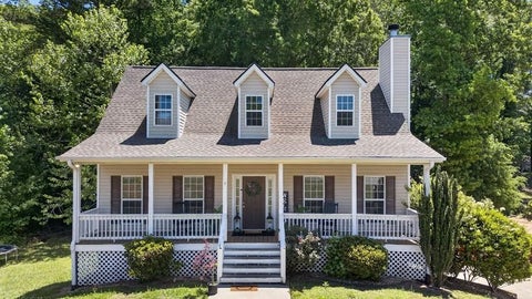 Homes For Sale - 132 Sunrise Strip<br/> Carrollton, GA 30117