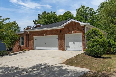 Homes For Sale - 8828 Patricia Rose<br/> Douglasville, GA 30134
