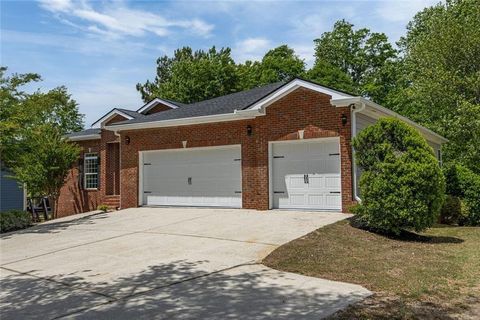 Homes For Sale - 8828 Patricia Rose<br/> Douglasville, GA 30134