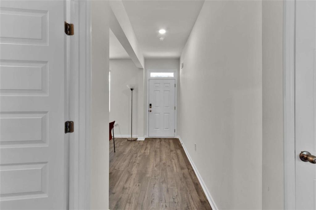 1054 Mackets Court, Atlanta, Georgia image 17