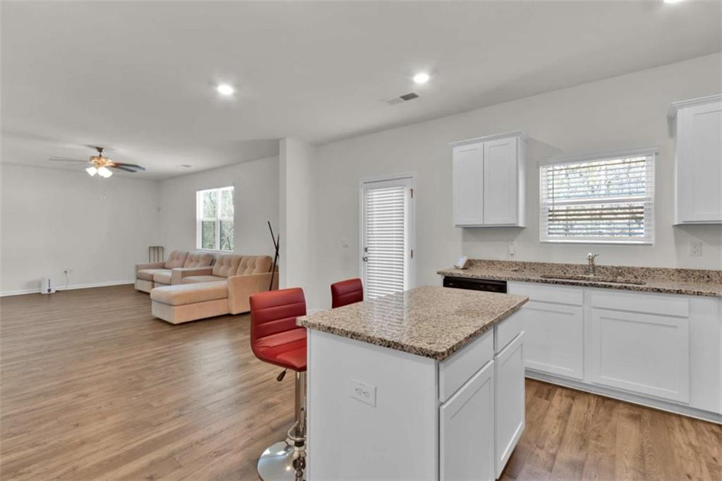 1054 Mackets Court