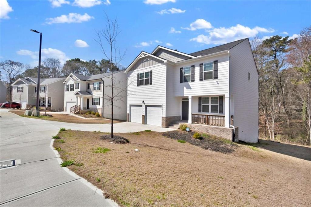 1054 Mackets Court