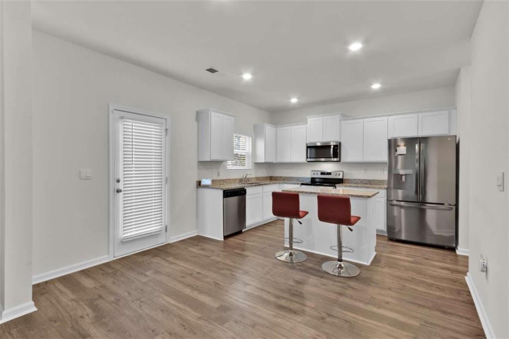 1054 Mackets Court, Atlanta, Georgia image 7