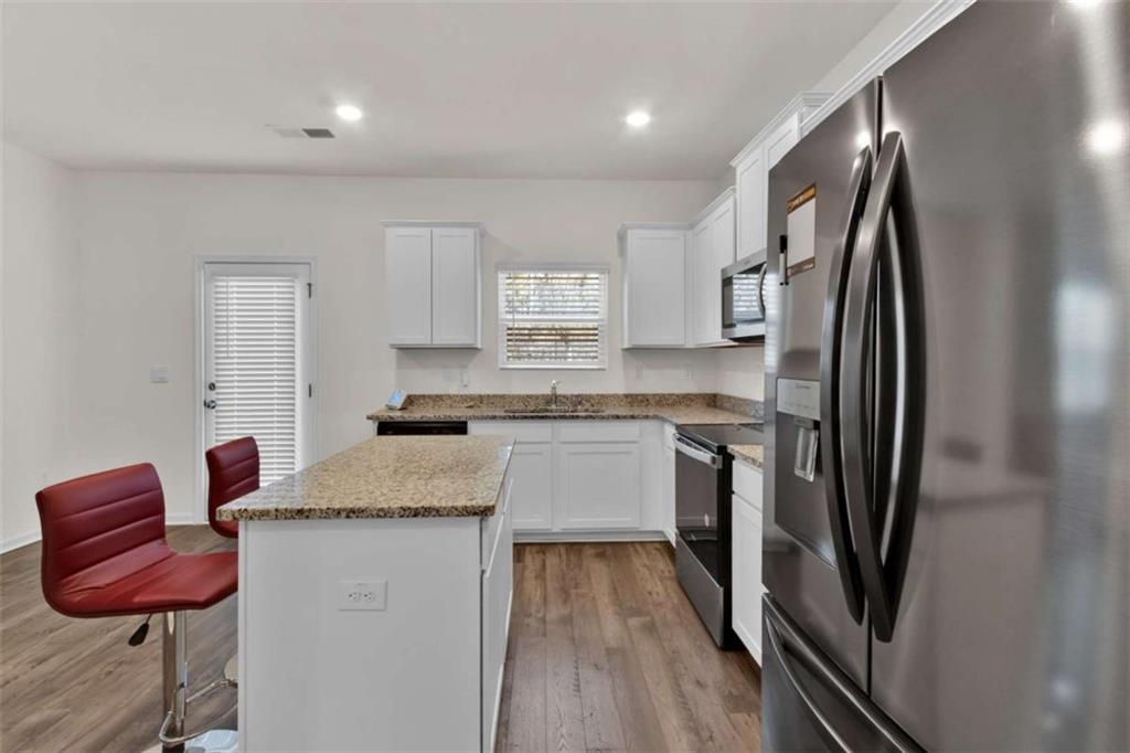 1054 Mackets Court, Atlanta, Georgia image 8