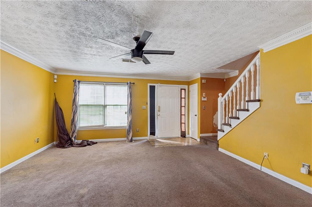 573 Hambrick Square