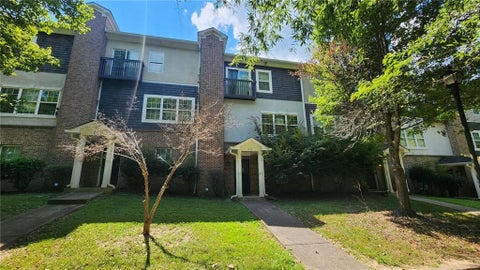 Townhouse For Sale - 1476 Talia Wood Circle<br/> Atlanta, GA 30314