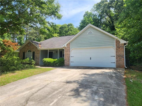 Homes For Sale - 482 Grove Hill Drive<br/> Stockbridge, GA 30281
