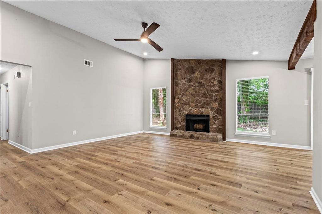 1360 Terramont Drive, Roswell, Georgia image 12