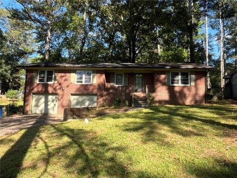 Homes For Sale - 4580 Kelden Circle<br/> Atlanta, GA 30349