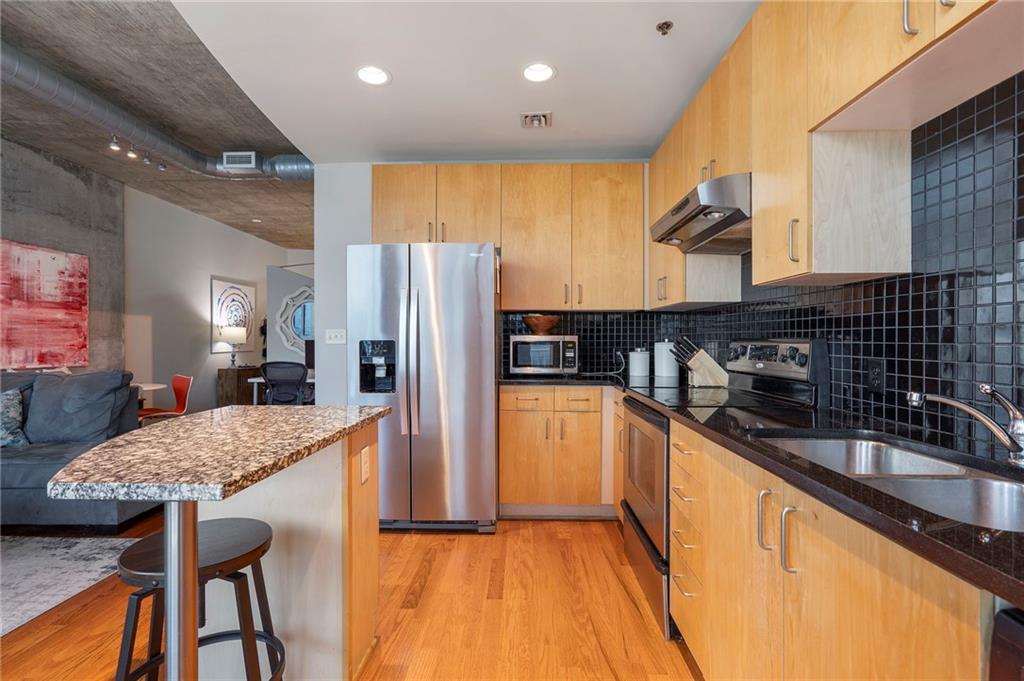 923 Peachtree Street NE 1827