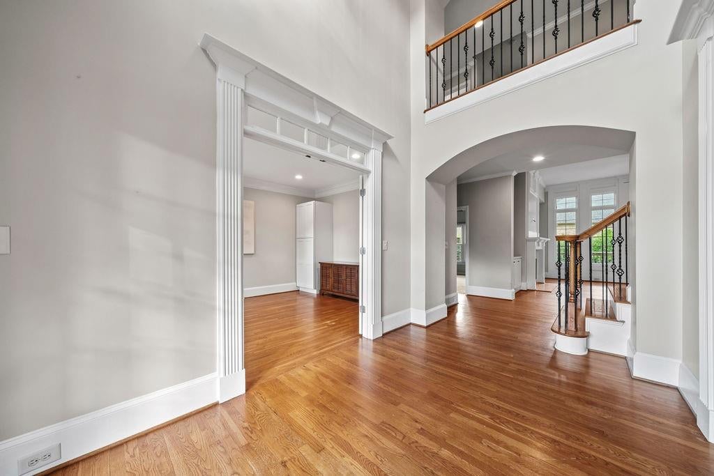 19 Ridge View Court