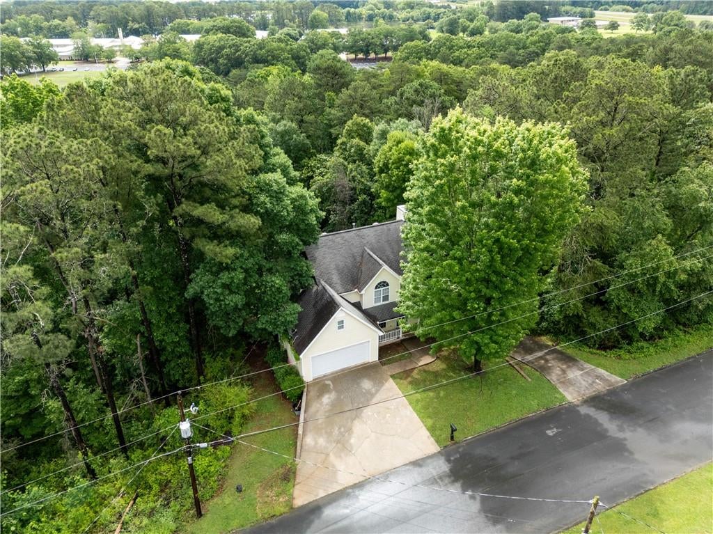 8 College View Drive