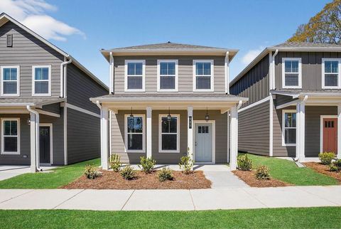 Homes For Sale - 160 Bartow Street<br/> Fayetteville, GA 30214