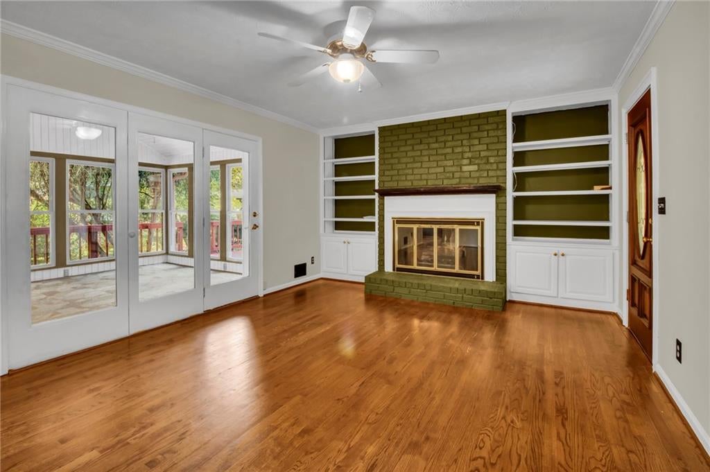 2594 W Fontainebleau Court