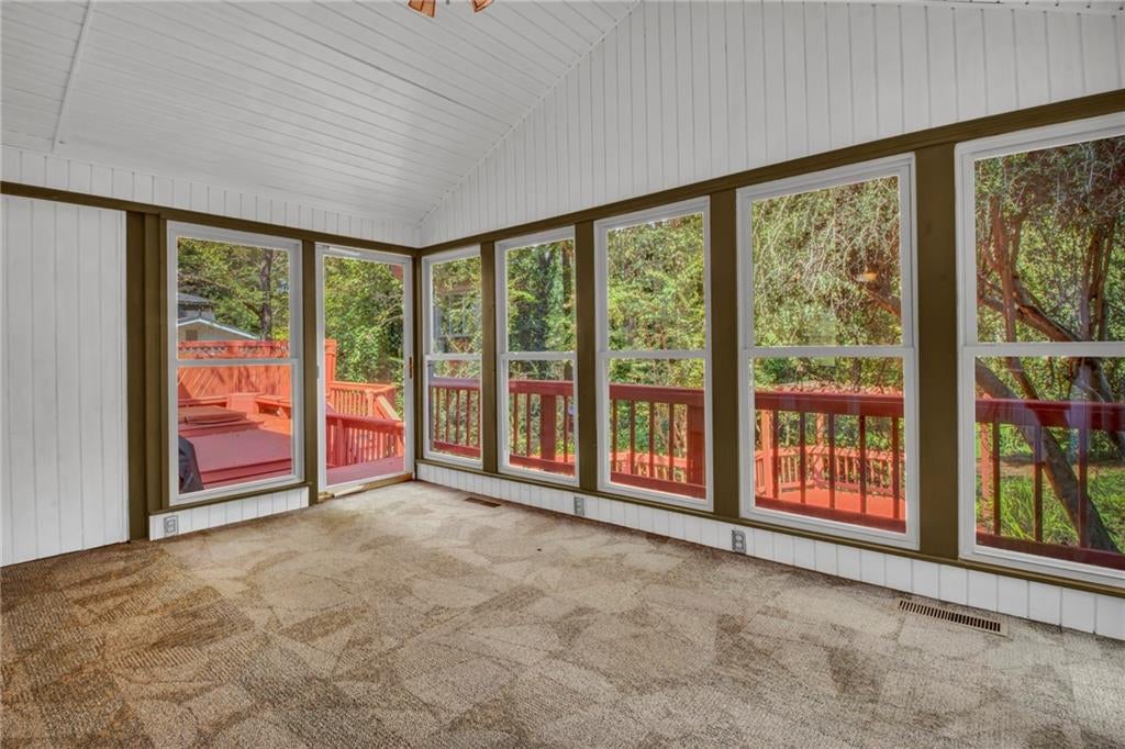 2594 W Fontainebleau Court