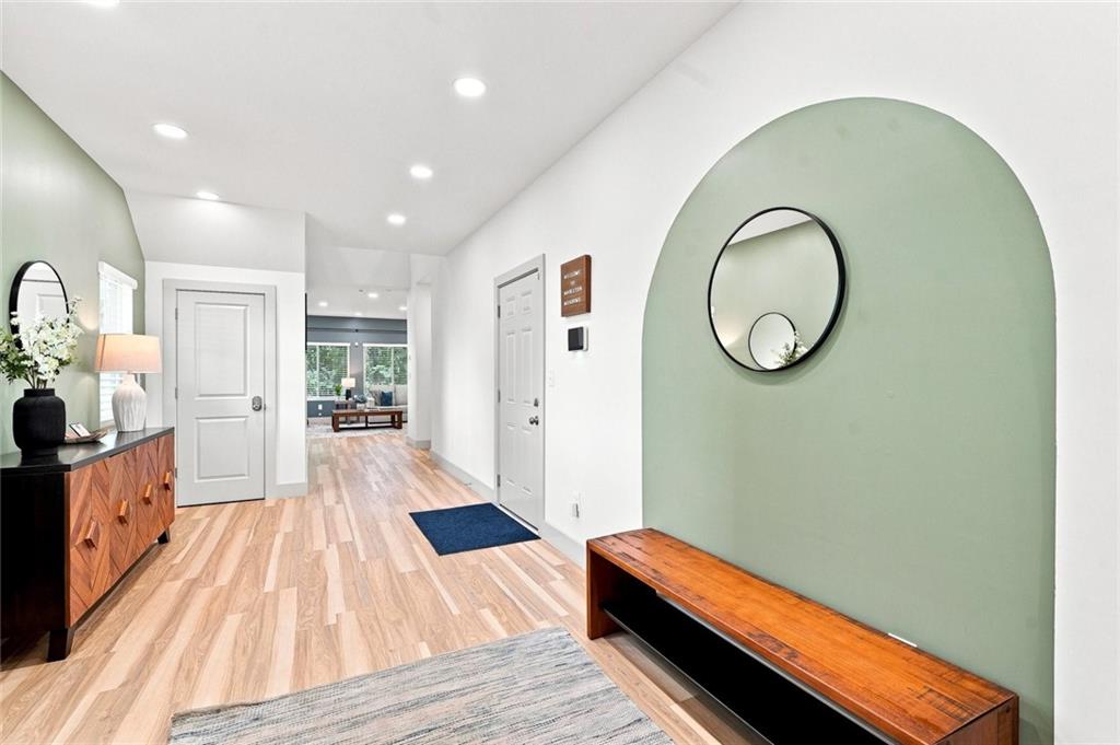 184 Woodland Lane SW