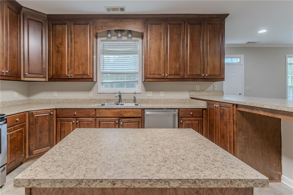 2378 Randall Avenue, Lithonia, Georgia image 9