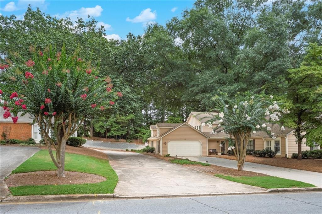 110 Great Oaks Lane
