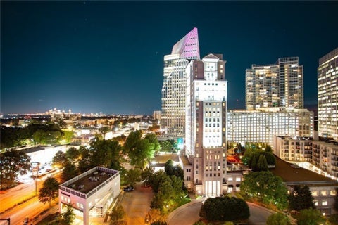 Condo For Rent - 3324 Peachtree Road #2610<br/> Atlanta, GA 30326