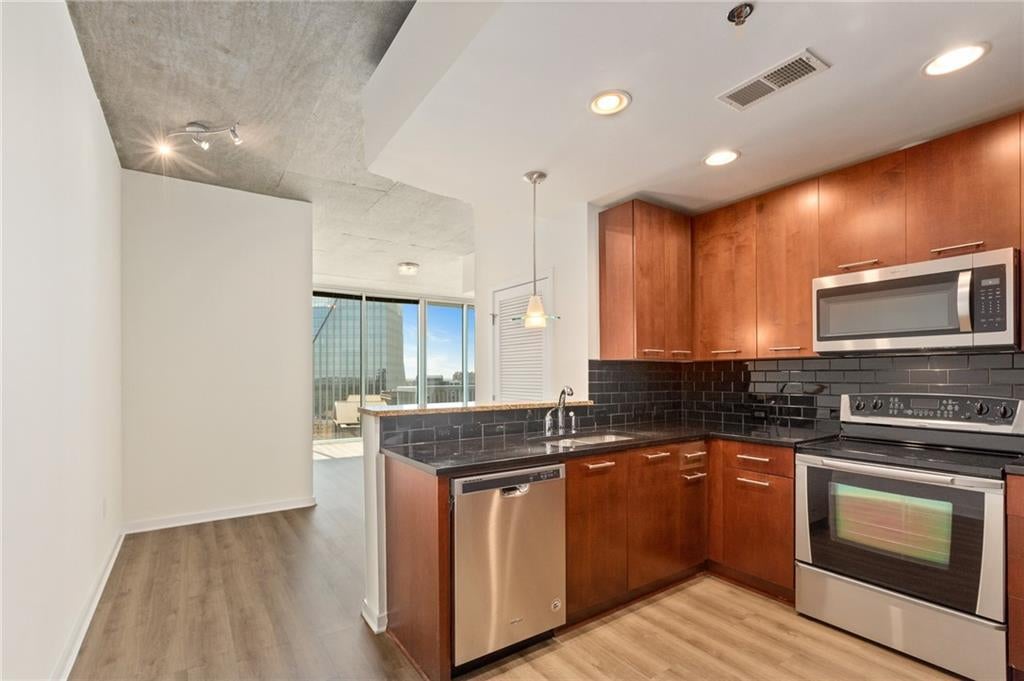 3324 Peachtree Road NE 2610