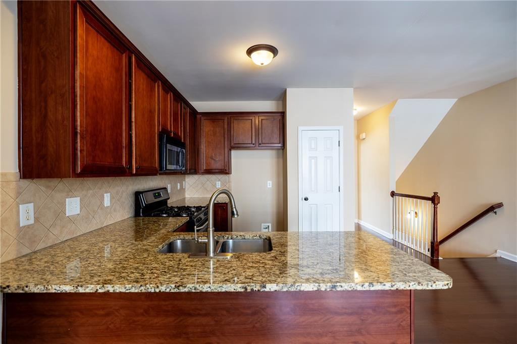 4400 Village Field Place, Suwanee, Georgia image 7