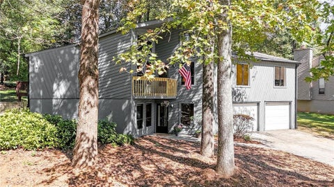 Homes For Sale - 2950 Creek Park Drive<br/> Cobb County, Marietta, GA 30062