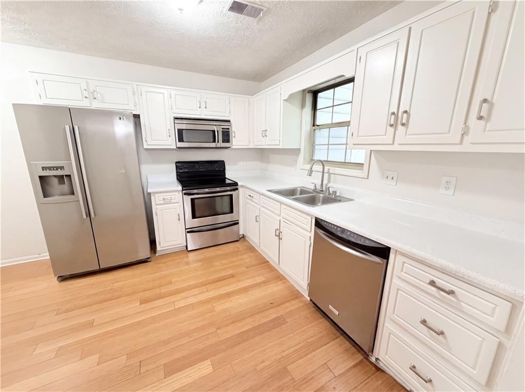 4558 Coopers Creek Place SE