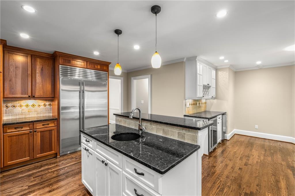 355 Highlands Trace, Roswell, Georgia image 9