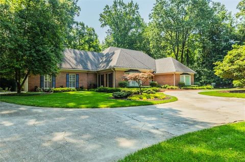 3030 Spalding Drive Sandy Springs GA 30350