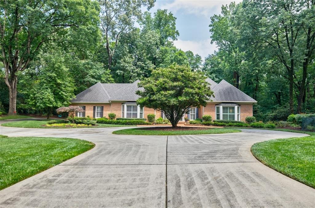 3030 Spalding Drive