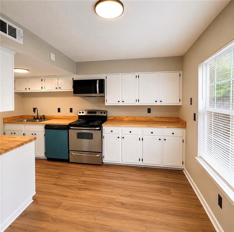3254 Strawberry Lane