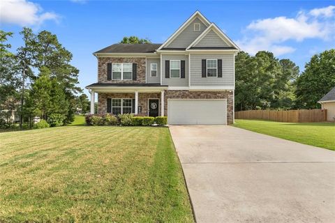 140 CANYONS Court Hampton GA 30228